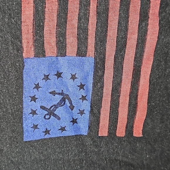 5.11 Tactical Flag USA Shirt Size Small NWT - Picture 3 of 6